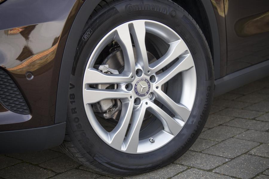  Mercedes-Benz GLA200 CDI 2014 года  (UK) (фото 25 из 46)